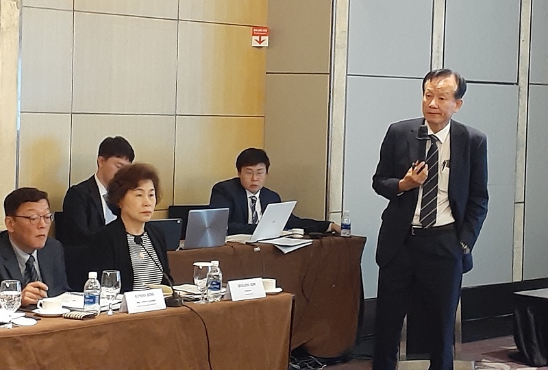 GS. Hyeon Park của Đại học Seoul đưa ra khuyến nghị tại Hội thảo.