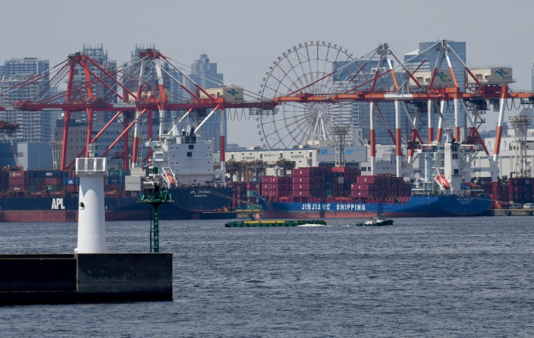 Xuất khẩu của Nhật Bản trong tháng 9 giảm 5,2% so với cùng kỳ năm ngoái, do các mặt hàng xuất khẩu chủ chốt sang Mỹ, Hàn Quốc giảm mạnh. Ảnh: AFP