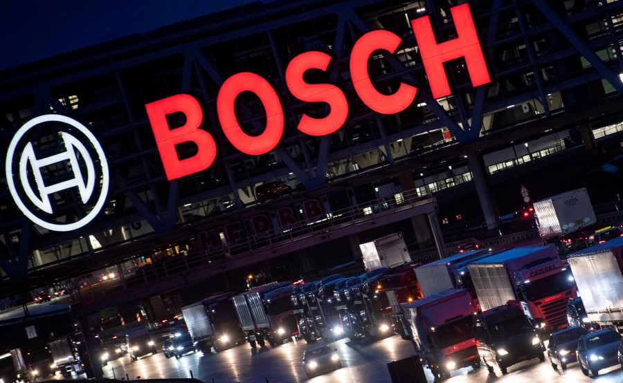 Robert Bosch GmbH, hãng sản xuất phụ tùng ô tô lớn nhất thế giới, vừa đóng cửa 2 nhà máy với 800 lao động tại Vũ Hán. Ảnh: AFP