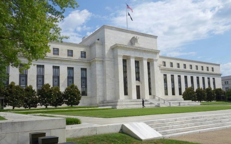 Fed được khuyến cáo nới lỏng hàng loạt các yêu cầu và quy định luân chuyển tín dụng cho các ngân hàng thương mại Mỹ. Ảnh: AFP