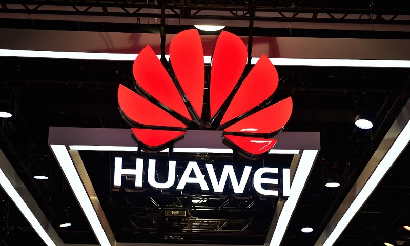 Logo Huawei tại Triển lãm công nghệ CES 2018 tại Trung tâm Hội nghị Las Vegas, Mỹ. Ảnh: AFP