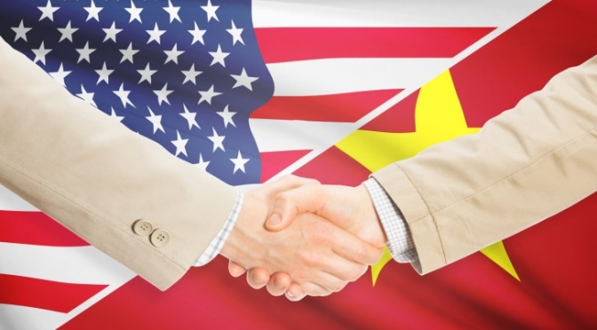 Hoa Kỳ là đối tác thương mại lớn thứ ba và là thị trường xuất khẩu lớn nhất của Việt Nam, chiếm 28,5% tổng kim ngạch xuất khẩu hàng hóa năm 2019.