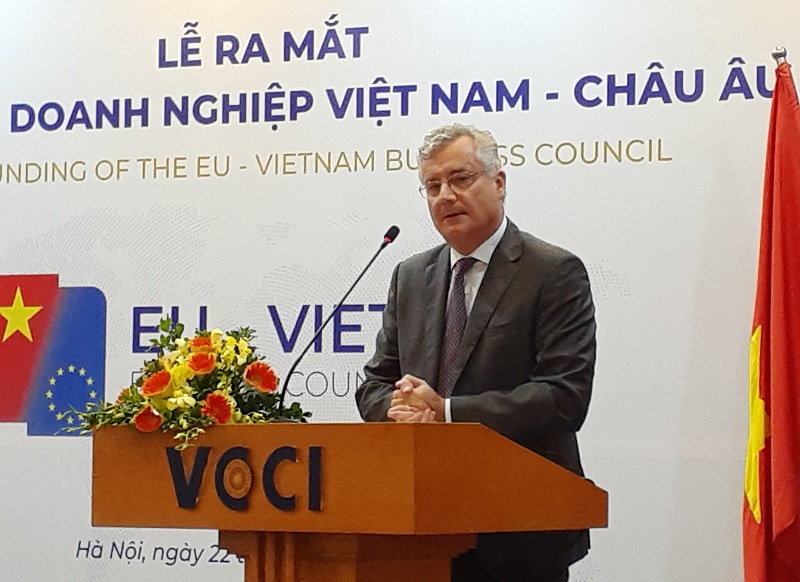 Chủ tịch EuroCham Nicolas Audier phát biểu tại lễ ra mắt Hội đồng doanh nghiệp Việt Nam - châu Âu. Ảnh: Lê Quân