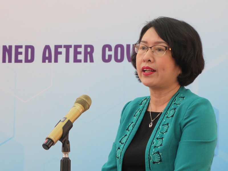 Bà Trần Thị Hồng Minh, Viện trưởng Viện Nghiên cứu quản lý kinh tế Trung ương phát biểu tại Hội thảo.