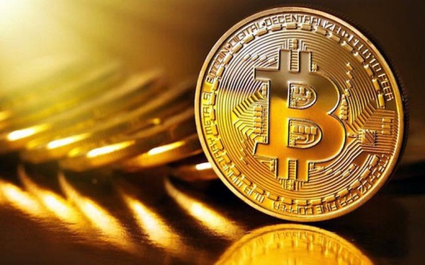 Bitcoin tăng giá khoảng 8% lên 36.764,83 USD vào sáng 24/5 (giờ ET)