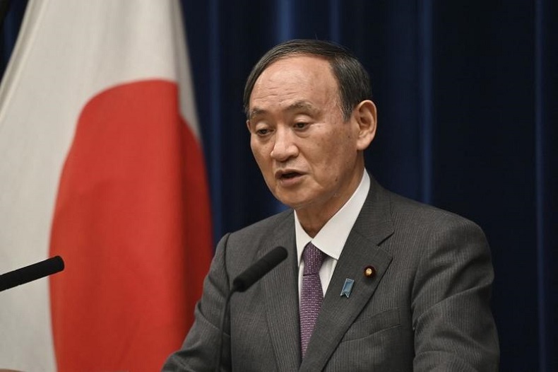 Thủ tướng Nhật Bản Yoshihide Suga phát biểu trong cuộc họp báo tại Văn phòng Thủ tướng ở Tokyo vào ngày 25/8/2021. Ảnh: AFP