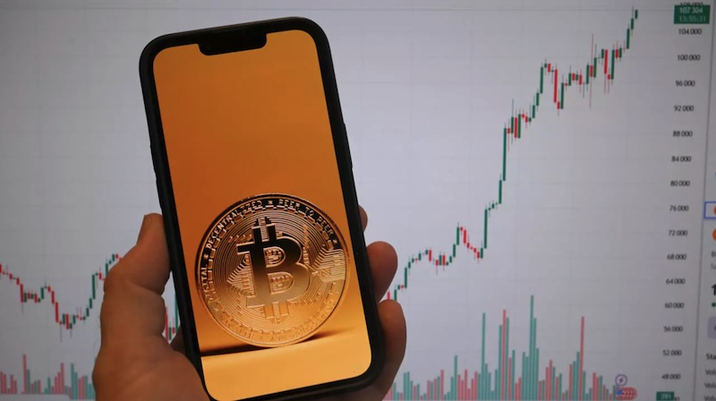 Giá Bitcoin tăng cao kỷ lục trong tuần này sau khi ông Donald Trump nhậm chức Tổng thống thứ 47 của Mỹ vào ngày 20/1/2025. Ảnh: AFP