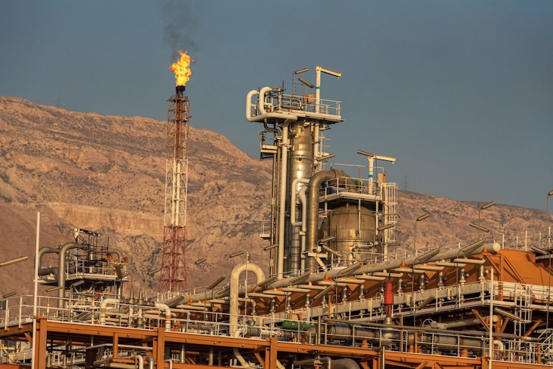 Một nhà máy lọc dầu ở mỏ khí South Pars gần cảng Assaluyeh của Iran. Ảnh: AFP