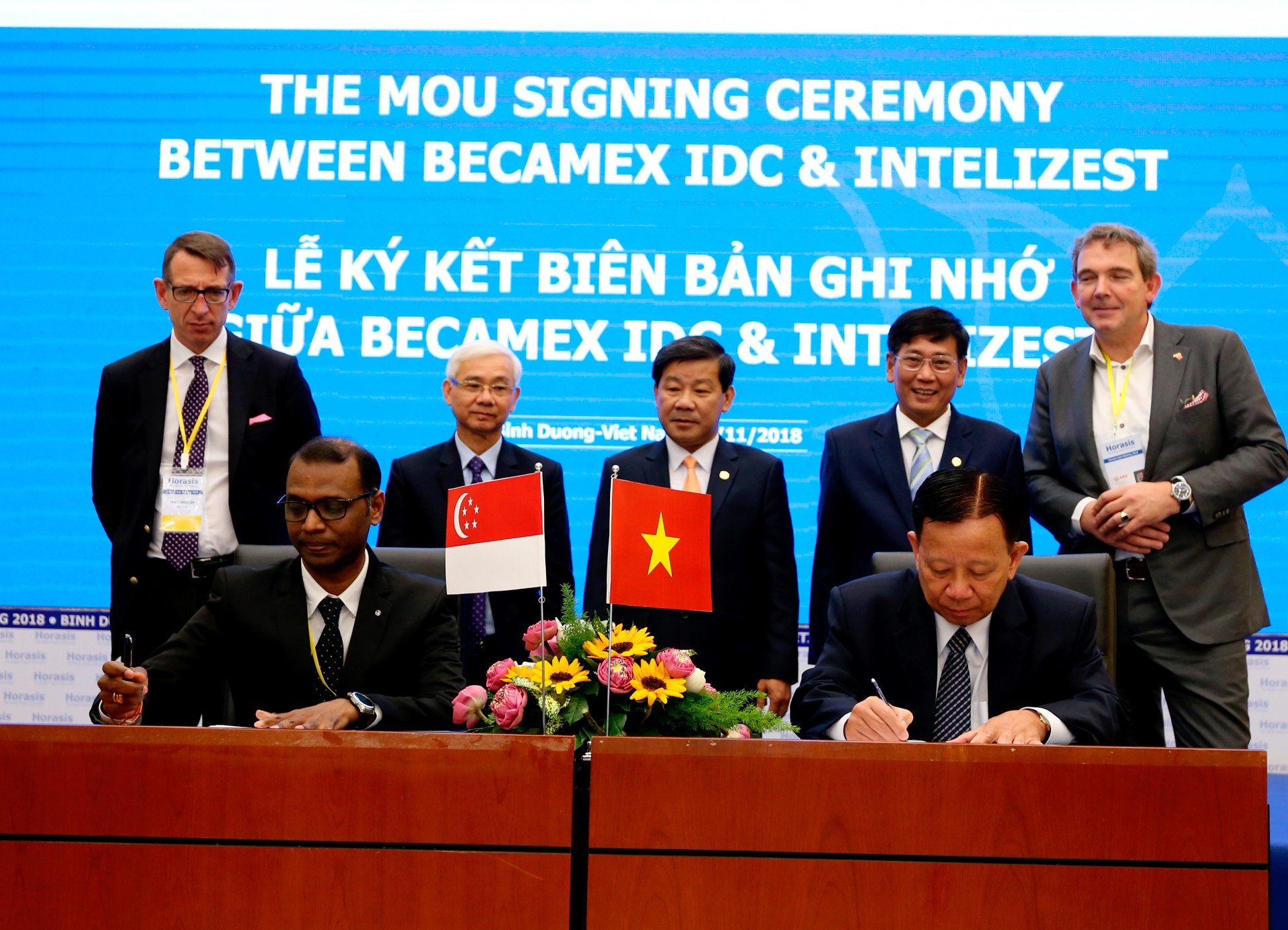 Nhiều thỏa thuận hợp tác được ký kết tại Horasis - Bình Dương 2018 giữa Becamex IDC với các đối tác nước ngoài (ảnh tư liệu)