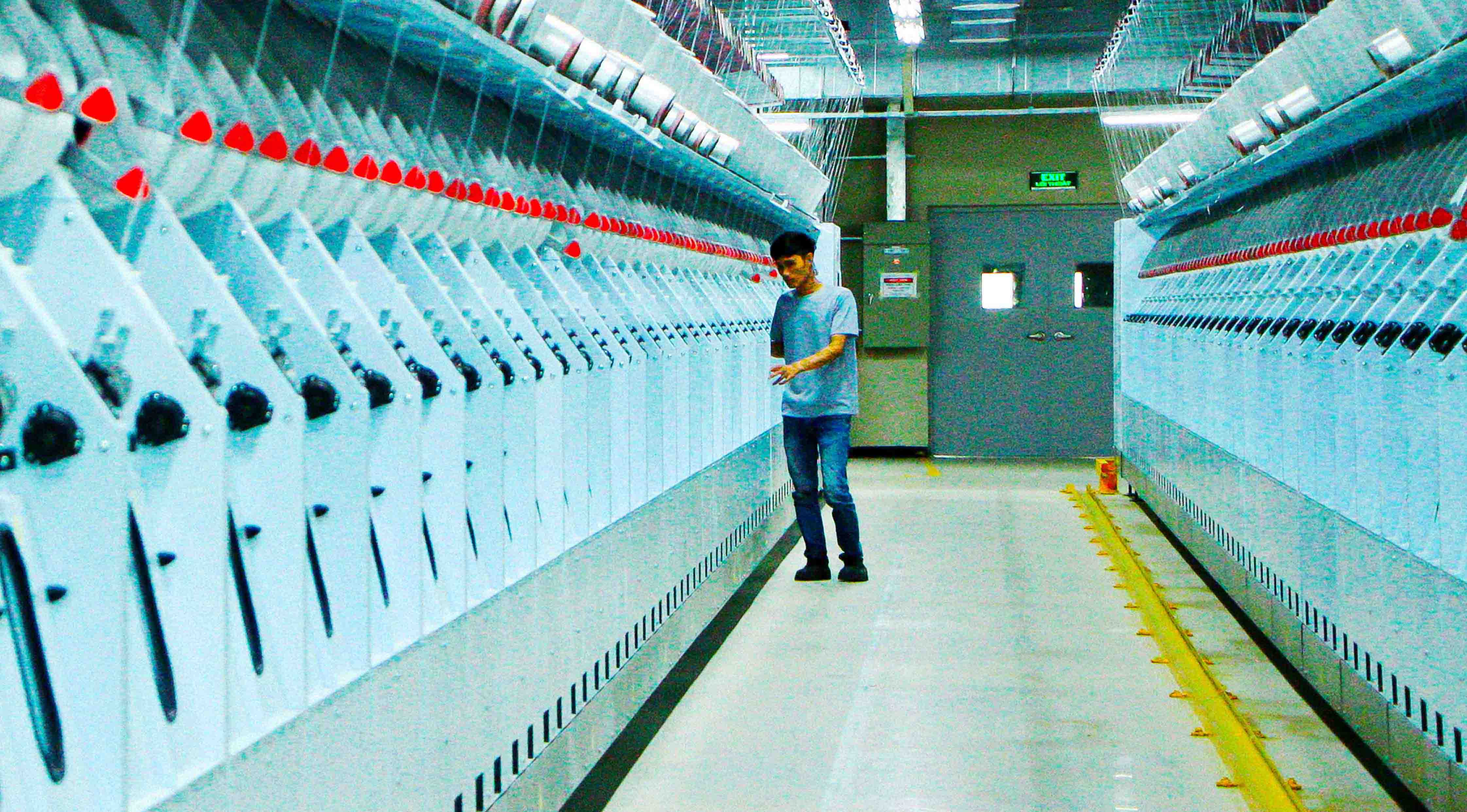 San xuất ở Công ty Kolon (Hàn Quốc) tại KCN Bàu Bàng, Bình Dương. Ảnh: Khánh Vinh