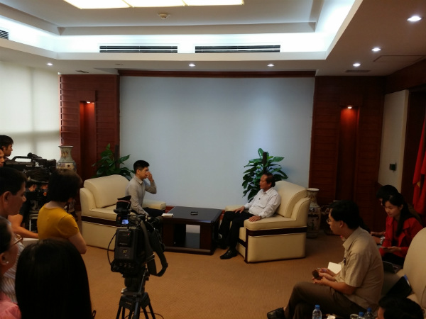 Thứ trưởng Bộ Thông tin và Truyền thông Trương Minh Tuấn trả lời phỏng vấn báo giới về Dự thảo Luật Báo chí sửa đổi ngày 4/11/2015.