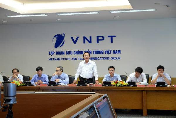 Ông Trương Minh Tuấn, Bộ trưởng Bộ Thông tin và Truyền thông tại buổi làm việc với Tập đoàn VNPT.