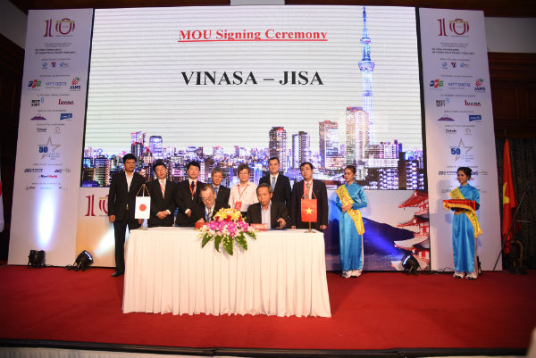 ghi nhớ hợp tác đã được ký kết giữa Hiệp hội phần mềm và Dịch vụ CNTT Việt Nam (VINASA) và Hiệp hội Dịch vụ CNTT Nhật Bản (JISA)