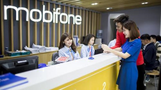 Chăm sóc khách hàng là nhiệm vụ hàng đầu của nhân viên MobiFone.