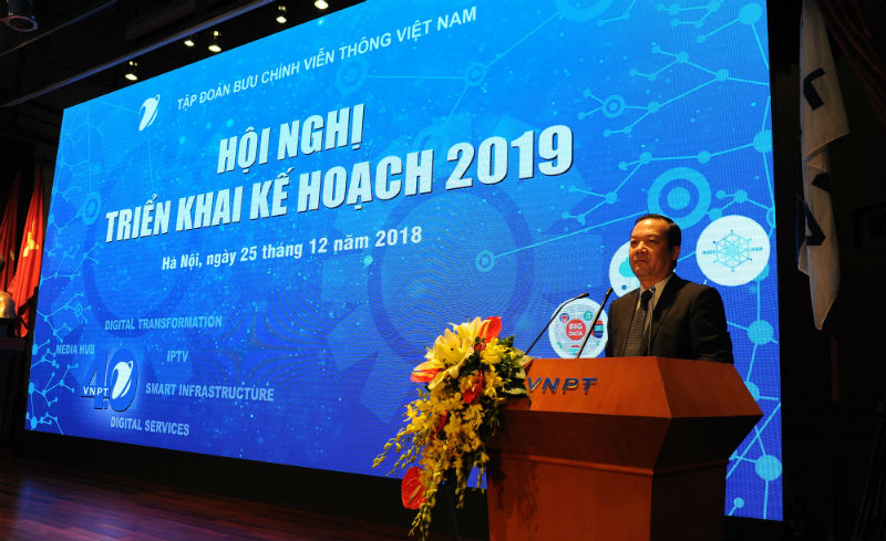 Ông Phạm Đức Long, Tổng Gián đốc Tập đoàn VNPT phát biểu tại Hội nghị.