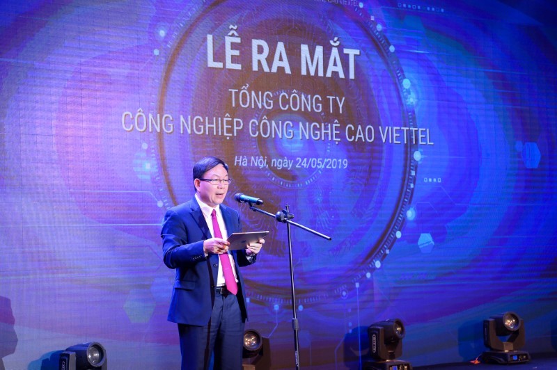 hiếu tướng Lê Đăng Dũng, quyền Chủ tịch kiêm Tổng Giám đốc Tập đoàn Viettel phát biểu tại Lễ ra mắt.