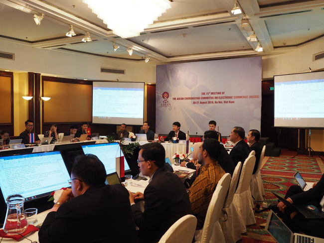 Niềm tin để phát triển thương mại điện tử trong khu vực ASEAN là vấn đề được quan tâm thảo luận