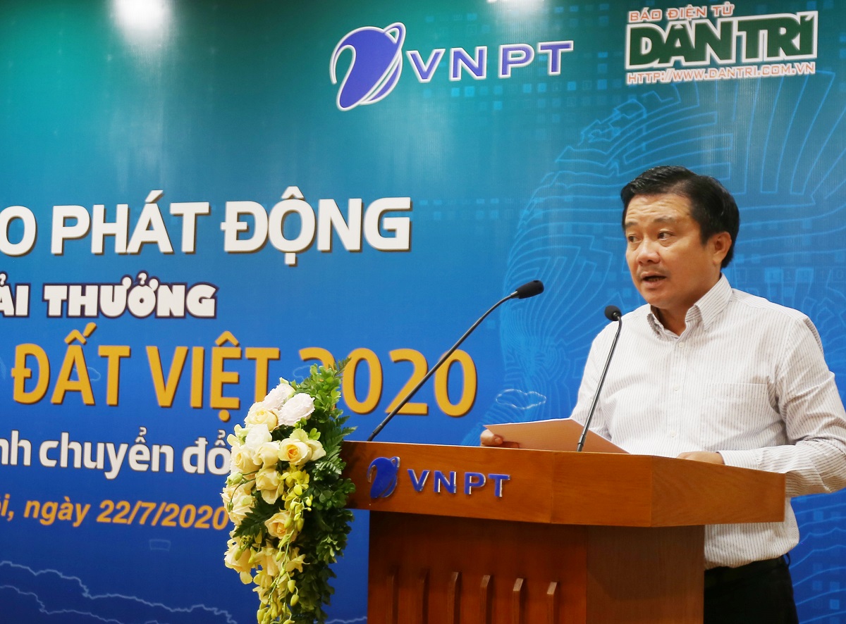 Ông Huỳnh Quang Liêm, Phó tổng giám đốc, Đồng Trưởng ban Tổ chức Giải Giải thưởng Nhân tài Đất Việt 2020