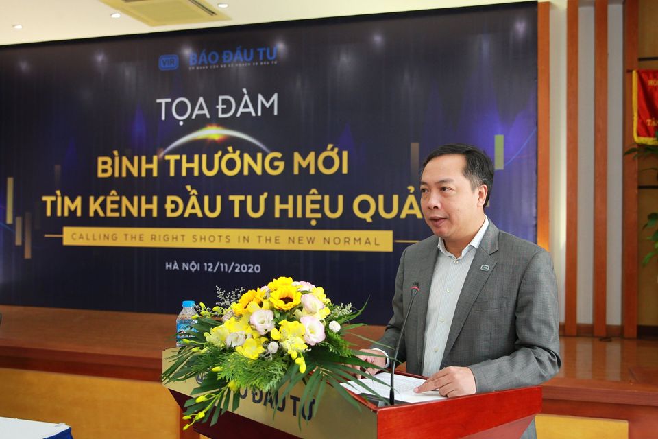 ông Lê Trọng Minh, Tổng Biên tập Báo Đầu tư phát biểu đề dẫn tại Tọa đàm.