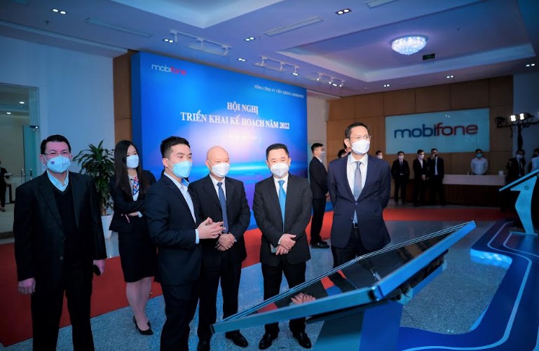 Đại biểu tham dự Hôi nghị trải nghiệm sản phẩm, dịch vụ mới của MobiFione