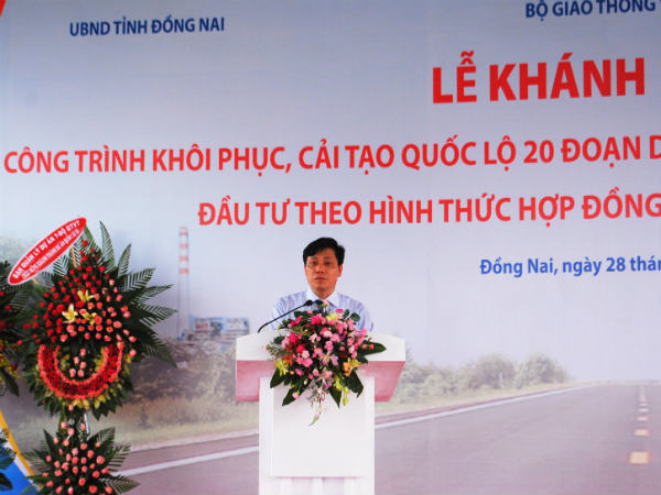 Thứ trưởng Bộ GTVT Nguyễn Ngọc Đông phát biểu tại Lễ thông xe