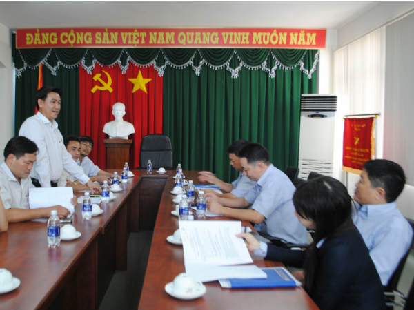 Đoàn thẩm định Sao vàng đất Việt  số 32 làm việc tại Công ty CP D2D