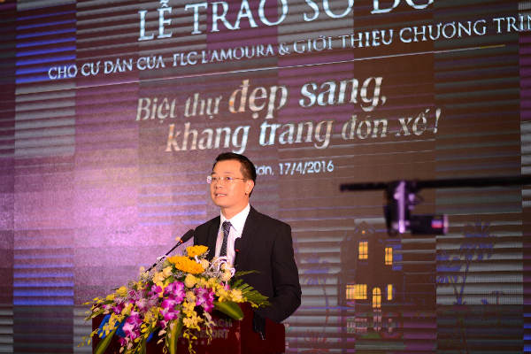 Ông Trần Quang Huy – Phó chủ tịch  HĐTV Công ty FLC Sầm Sơn Golf & Resort – Đại diện Tập đoàn FLC phát biểu tại buổi lễ