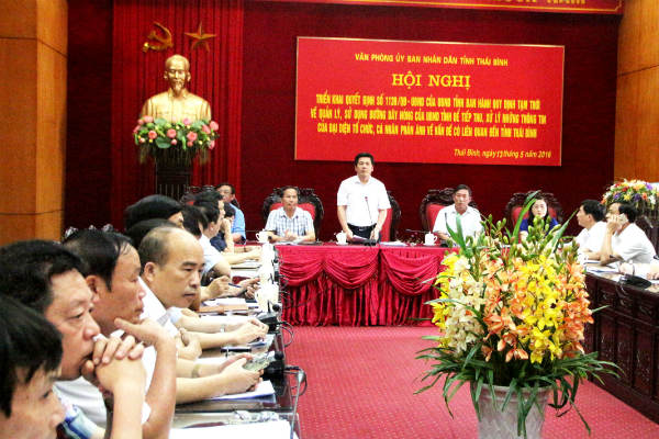 Chủ tịch UBND tỉnh Thái Bình  Nguyễn Hồng Diên phát biểu tại buổi công bố đường dây nóng 