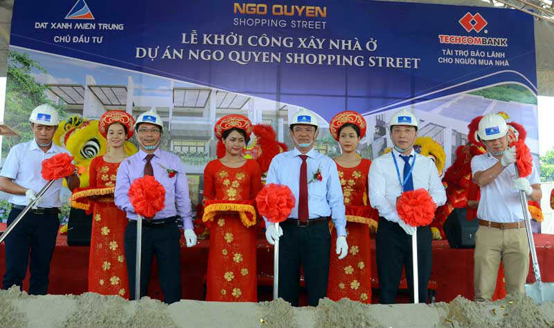  Khởi công xây dựng Khu nhà phố thông minh Ngo Quyen Shopping Street. Ảnh: Hà Minh