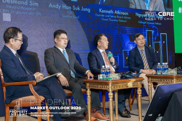 Ông Andy Han – Tổng giám đốc SonKim Land cùng các chuyên gia