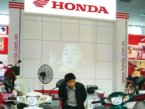 Mức chênh giữa giá bán xe Honda trên thị trường và giá do nhà sản xuất công bố hiện khoảng 4-6 triệu đồng/chiếc, tùy loại xe
