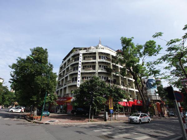 Khách sạn Thương mại Sài Gòn còn tài sản cực quý là lô đất vàng rộng 1.005 m2 tại quận trung tâm Hoàn Kiếm, Hà Nội. Ảnh: Đức Thanh