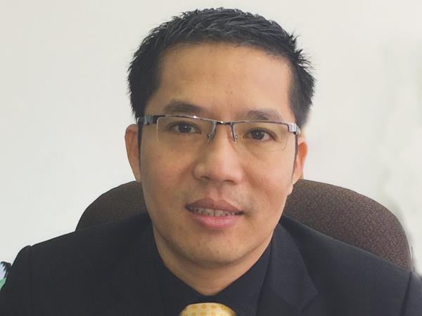 Ông Trương Đình Long, Phó tổng giám đốc ngân hàng TMCP Phương Đông (OCB)