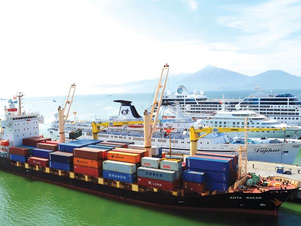 Cảng Tiên Sa là đầu mối quan trọng trong hệ thống logistics tại TP. Đà Nẵng