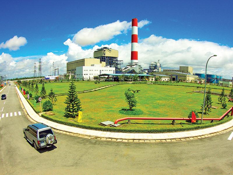 Nhiều nhà máy tại Trung tâm Điện lực Ô Môn chậm tiến độ, gây thiếu hụt nguồn cấp điện cho khu vực miền Nam 	ảnh: hoàng vũ
