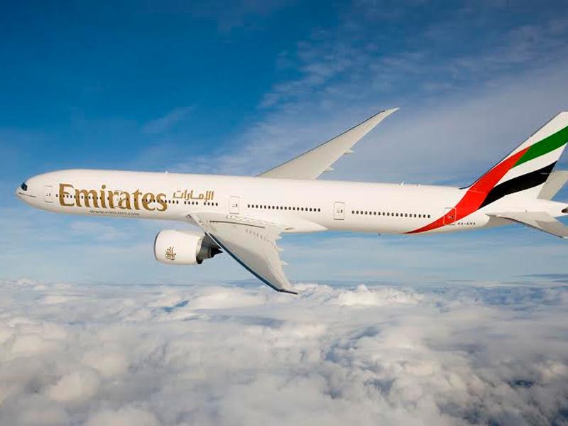 Máy bay Boeing 777-300ER của Emirates