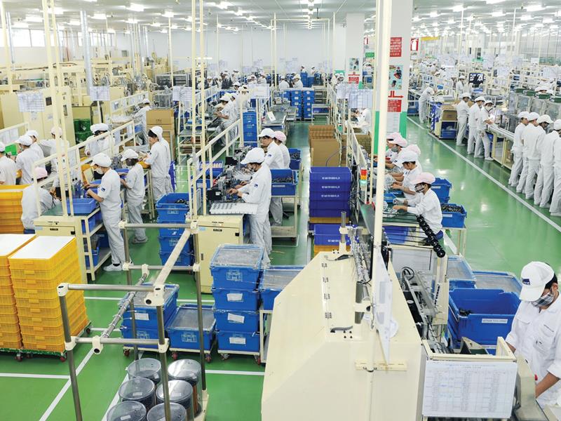 Công ty TNHH Việt Nam Toyo Denso (Nhật Bản) tại Khu công nghiệp Nam Sách, chuyên sản xuất, cung cấp các linh kiện, phụ tùng xe máy, ô tô cho hãng Honda. Ảnh: Thành Chung