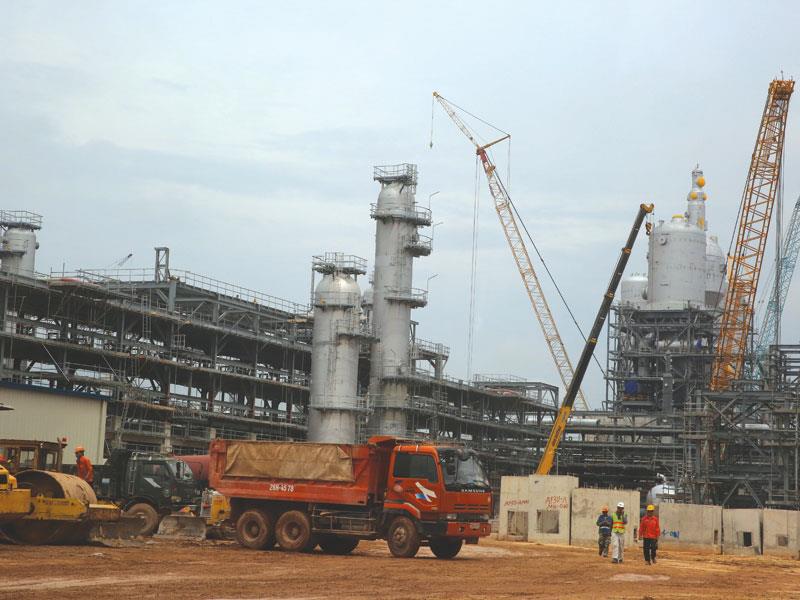 PVC có tham gia một số gói thầu xây lắp tại Liên hợp Lọc hóa dầu Nghi Sơn 	ảnh: t.h