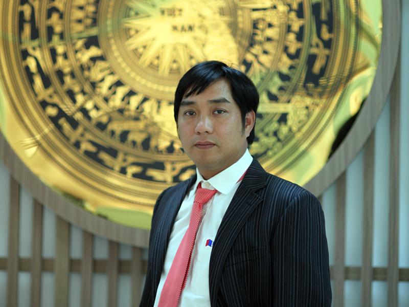 CEO Hồ Minh Hoàng