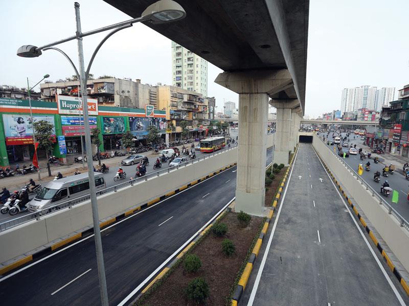 Tuyến đường sắt đô thị Cát Linh  - Hà Đông  dự kiến vận hành thương mại vào cuối năm 2016  	ảnh: đức thanh