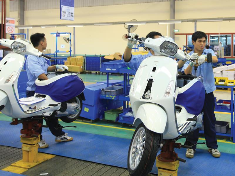 Piaggio đang rất lúng túng trước quy định không rõ ràng về ưu đãi thuế đối với Dự án đầu tư mở rộng. Ảnh: Đ.T