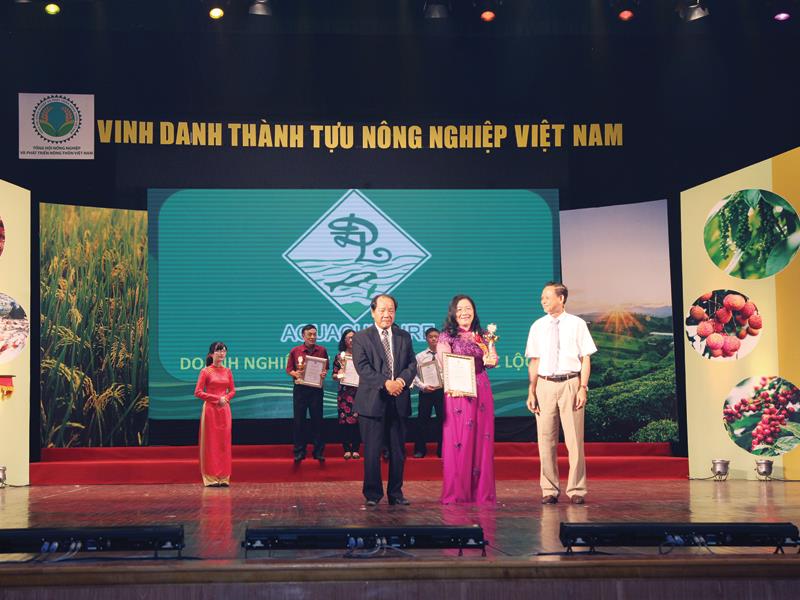 Thành quả của doanh nghiệp tư nhân Thủy sản Đắc Lộc sau 10 năm trưởng thành và phát triển được ghi nhận qua hàng loạt danh hiệu, giải thưởng cao quý.
