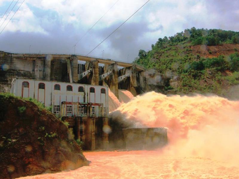 Thủy điện Hố Hô bị coi là một trong những nguyên nhân cơ bản khiến huyện Hương Khê (tỉnh Hà Tĩnh) ngập trong biển nước. Ảnh: Phạm Hòa