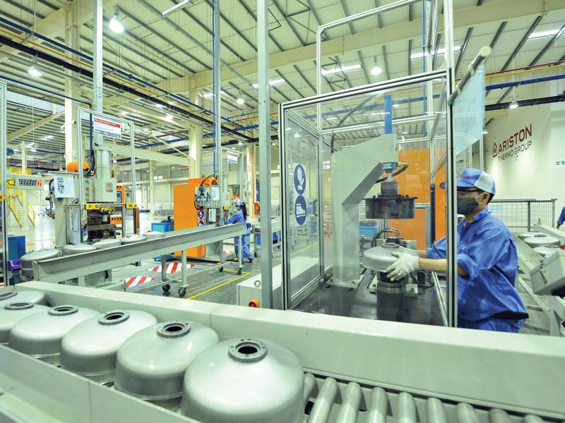 Nhà máy của ARISTON ở Bắc Ninh, một doanh nghiệp FDI sử dụng máy móc công nghệ hiện đại. Ảnh: Đức Thanh
