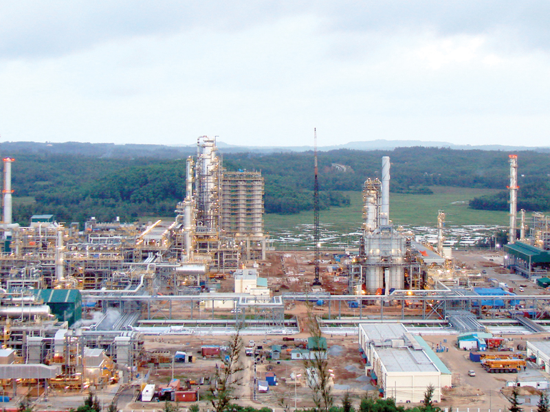 Nhà máy lọc dầu Dung Quất, trái tim của Khu kinh tế Dung Quất đang được nâng cấp, mở rộng nâng công suất và hướng đến trung tâm lọc hóa dầu của Việt Nam. Ảnh: Hà Minh