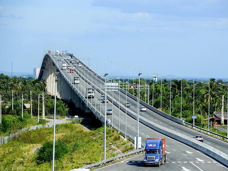 Cầu Long Thành trên cao tốc TP.HCM - Long Thành - Dầu Giây.