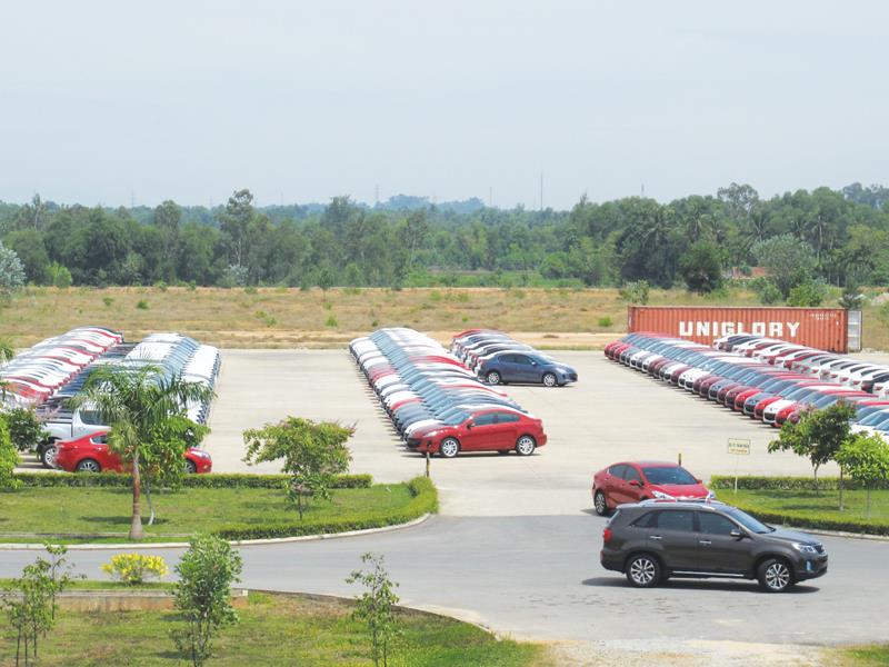 Ô tô sản xuất tại Khu công nghiệp cơ khí ô tô Chu Lai - Trường Hải (Quảng Nam)