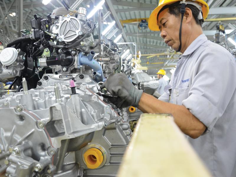 Sản xuất ô tô tại Khu công nghiệp cơ khí ô tô Trường Hải (Quảng Nam)