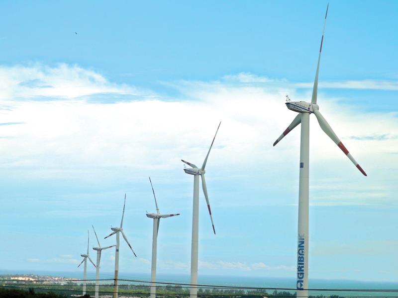 Phát triển nhà máy điện gió tại các tỉnh phía Nam hiện phù hợp với Chiến lược Quốc gia về tăng trưởng xanh của Chính phủ. Ảnh: Đức Thanh