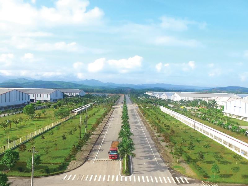 Khu kinh tế mở Chu Lai là khu kinh tế ven biển đầu tiên của tỉnh Quảng Nam, là động lực giúp tỉnh phát triển